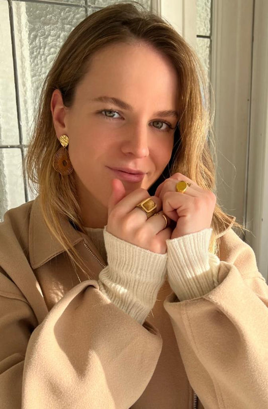 Pendientes Medas y anillos Blanes y Pedrosa de acero inoxidable 